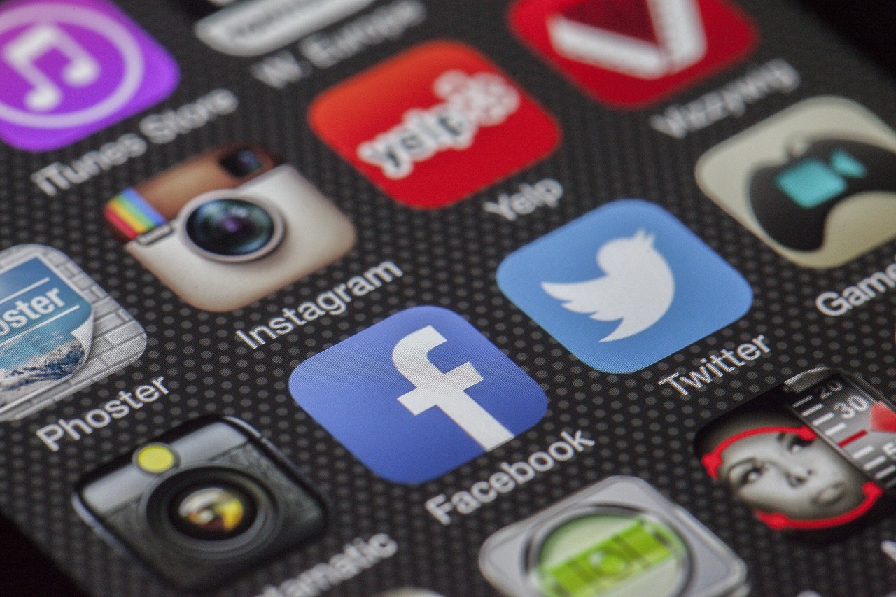 apps with the latest social media features
