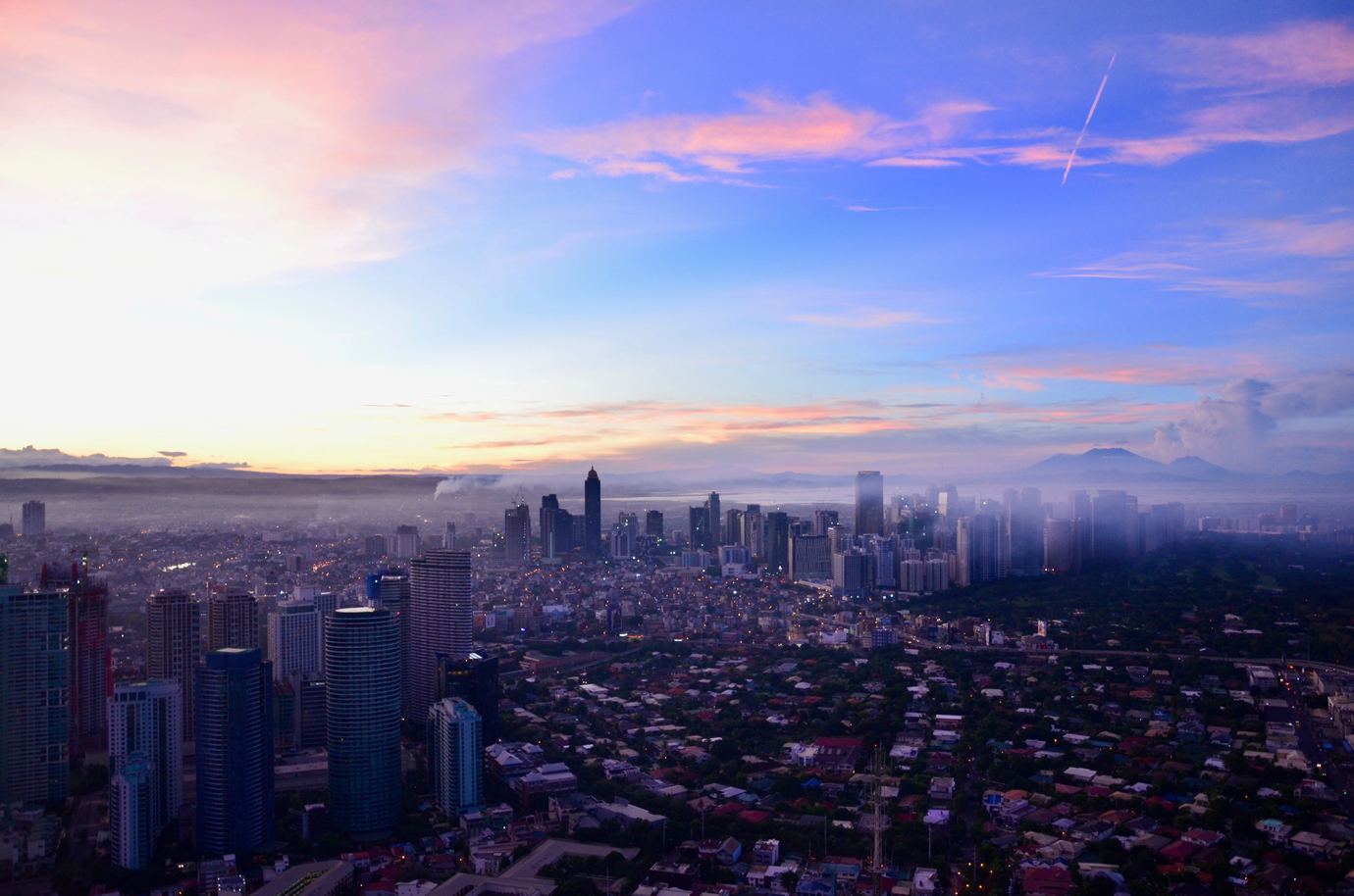 a beautiful sky above the top outsourcing locations in the Philippines