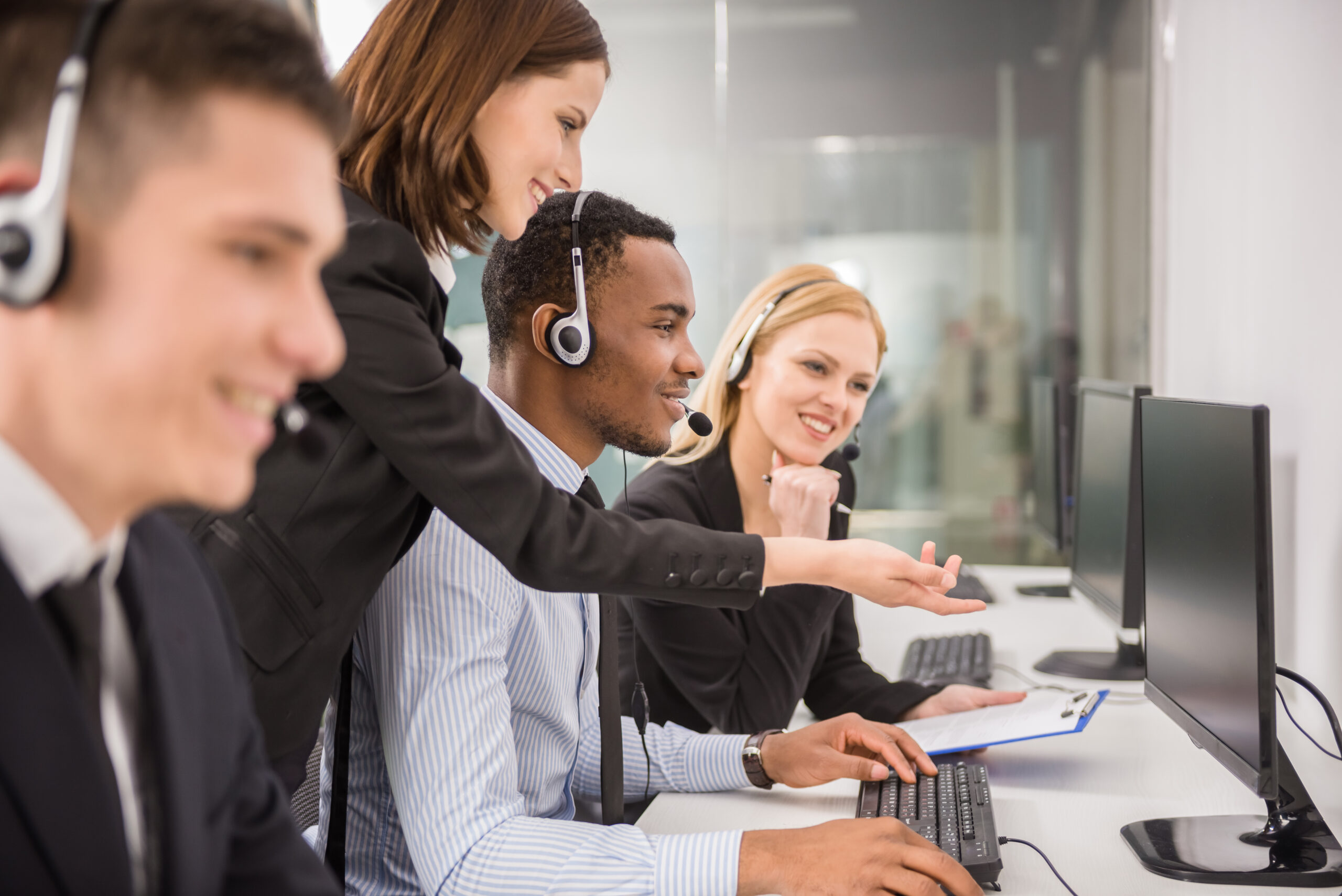 call center agents working together