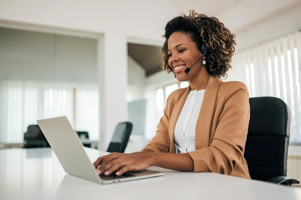 an appointment setter handling a client