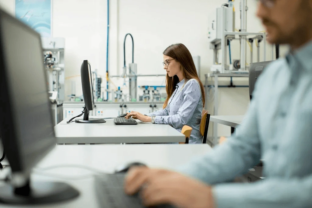 employees using advanced devices at work