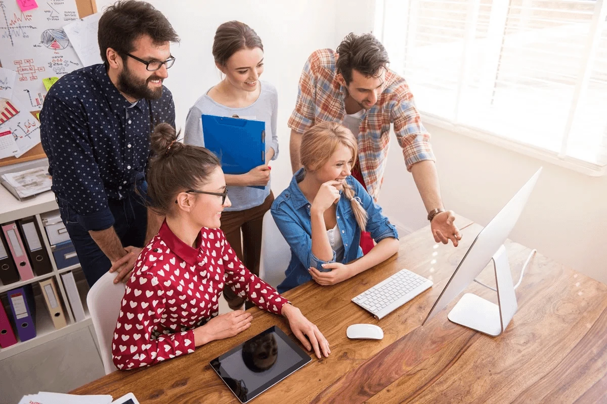 team of digital marketing professionals in a meeting