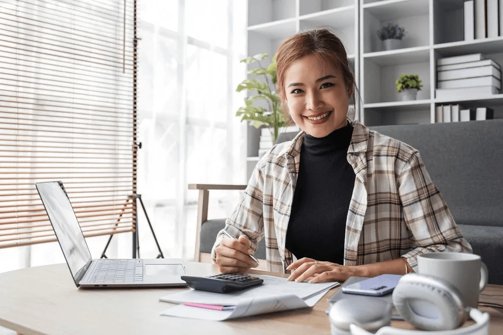 professional accountant working in her work station