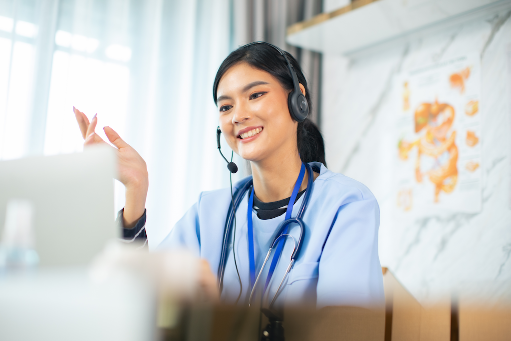 healthcare bpo woman in clinic