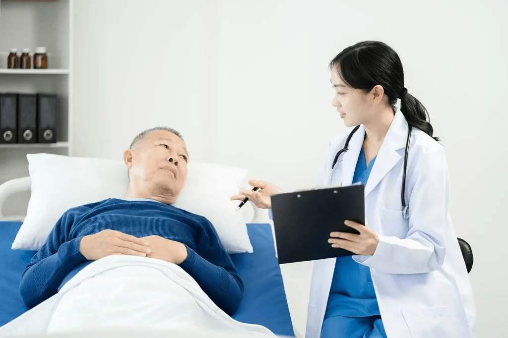 doctor discussing the insurance coverage of a patient
