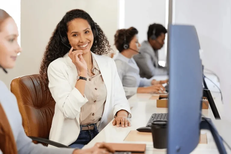 call center agent skilled in providing customer experience services