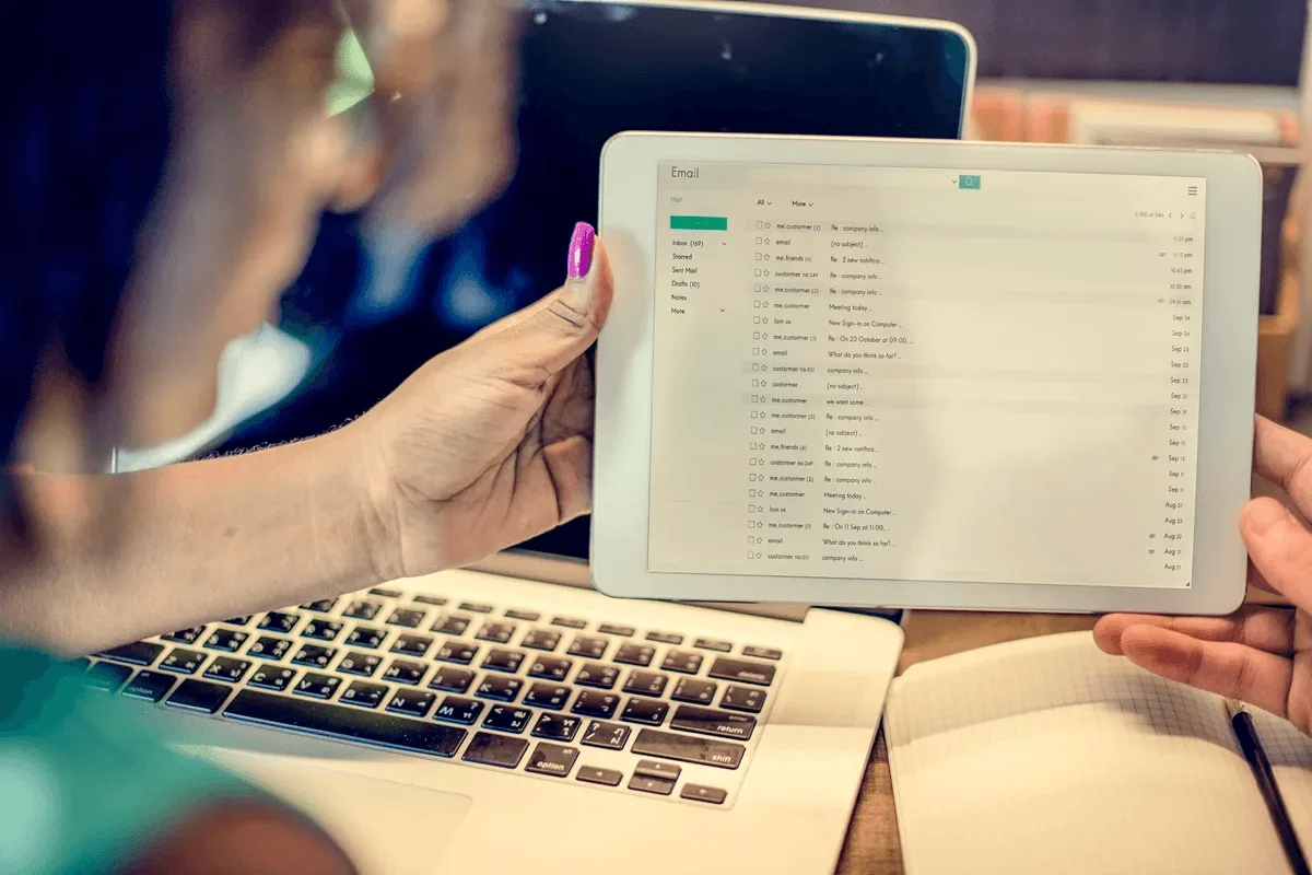 data encoder managing spreadsheets for data entry errors
