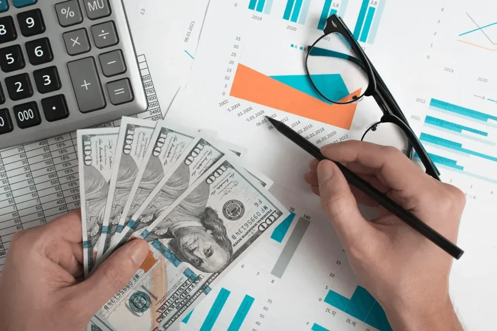 accountant preparing reports about cash flow forecasting