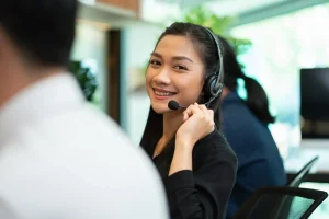 what makes the Philippines popular for customer service outsourcing