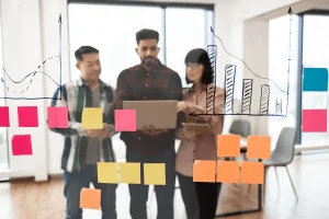 marketers planning their B2C customer journey strategies