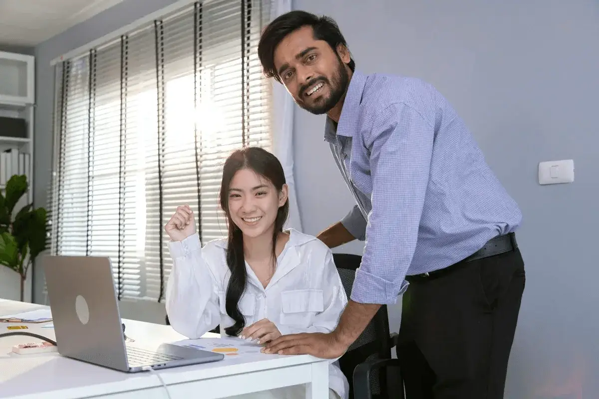 two agents representing the Philippines vs India outsourcing
