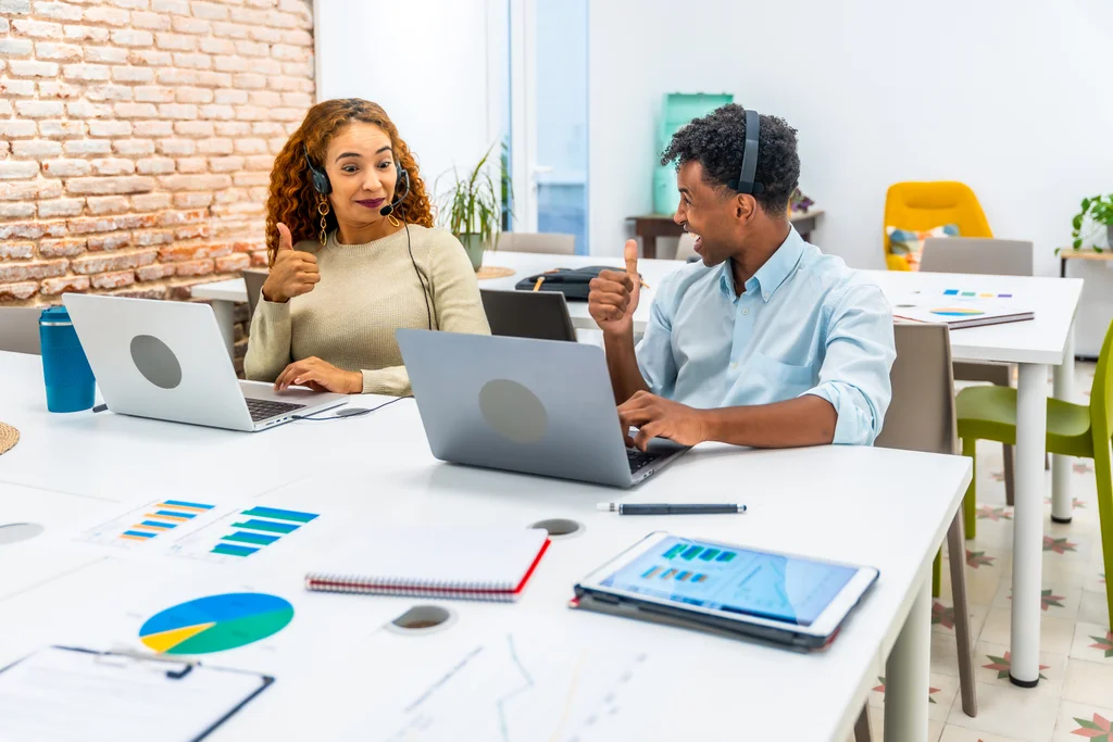 coworkers discussing the ai in business