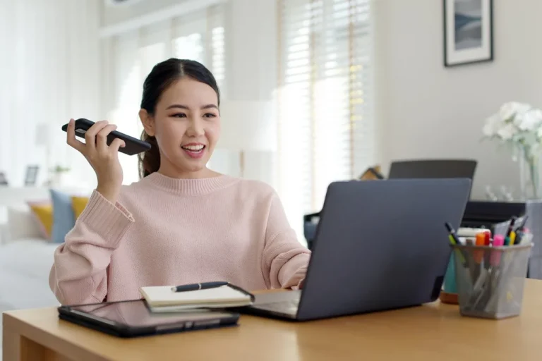 customer service agent answering inquiries