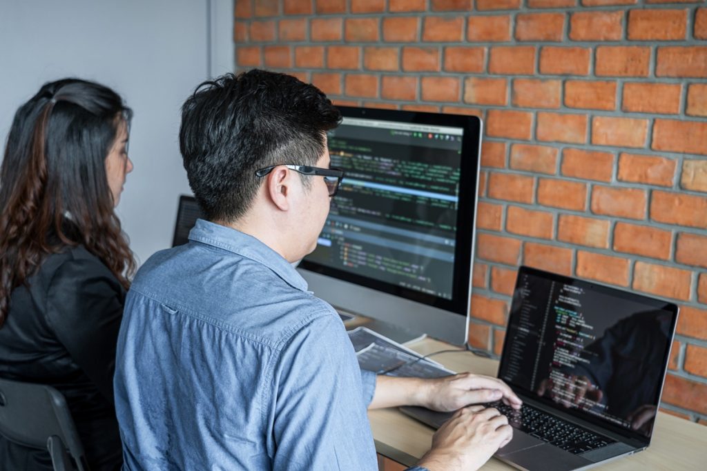 outsourcing software development for startups seem successful with two professionals